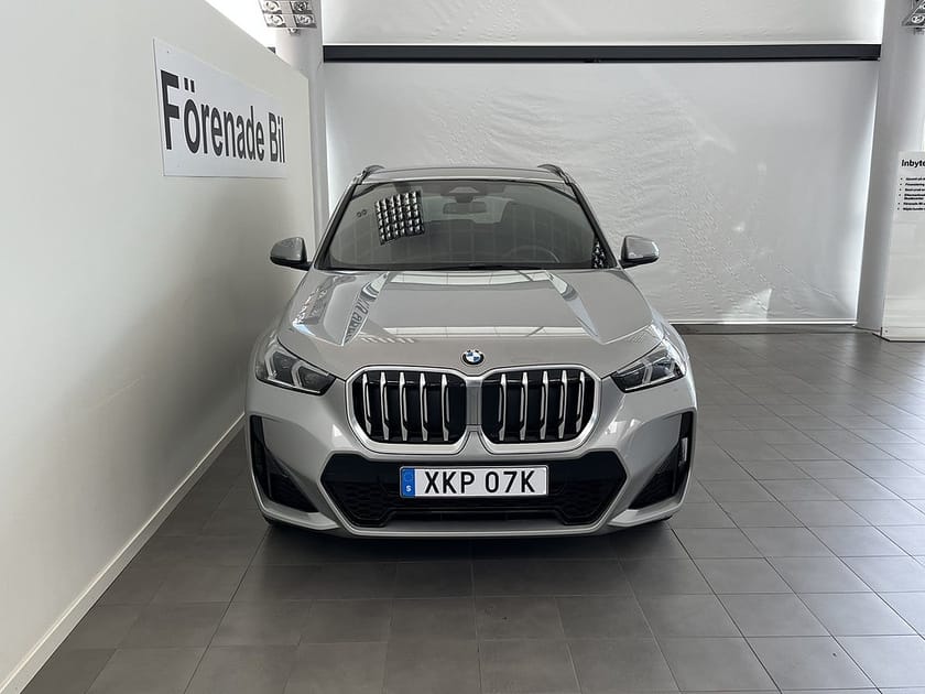 Bild 2 av BMW X1 sDrive18i M Sport Drag Sportstolar 18" Rattvärme