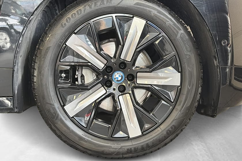 Bilde 5 av BMW iX xDrive60 FC|Luft|Bakhj.styring|Multifunk.seter|H/K|LED