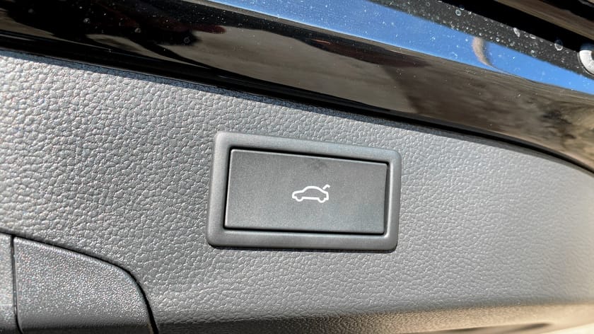 Bild 3 av Volkswagen Passat Variant eHybrid 272 DSG6 R-LINE
