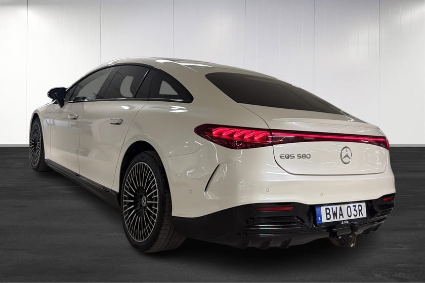 Bild 4 av Mercedes-Benz EQS 580 4MATIC AMG / Drag / HUD / RattVä / Panorama