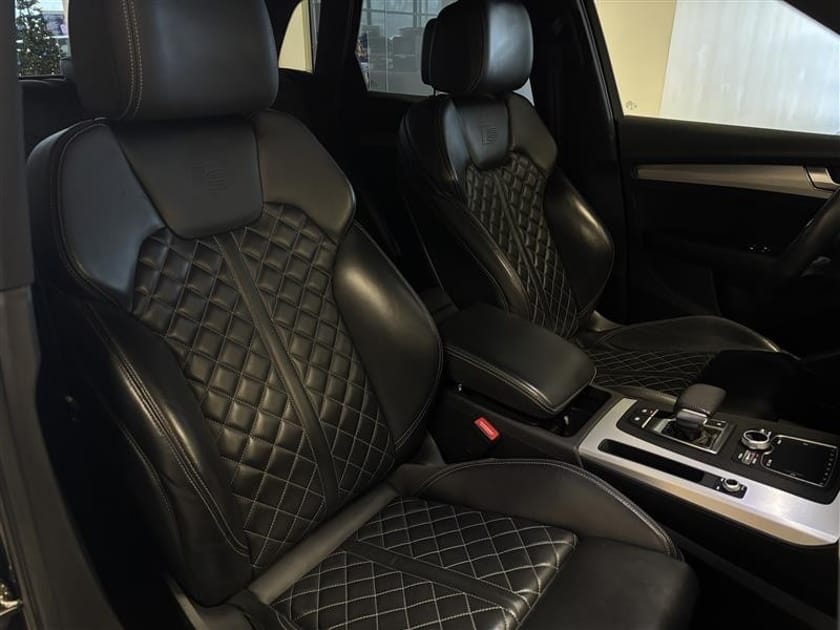 Bild 3 av Audi Q5 45 TDI quattro S Line Kamera Drag Cockpit Diamond
