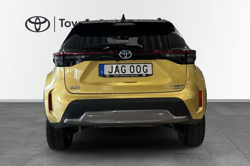 Bild 5 av Toyota Yaris Cross Hybrid AWD-i 1,5 ADVENTURE - BITONE, JBL 116hk