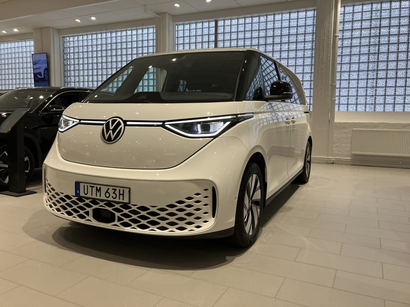 Bild 1 av Volkswagen ID. Buzz LWB Pro 7-sits 286hk
