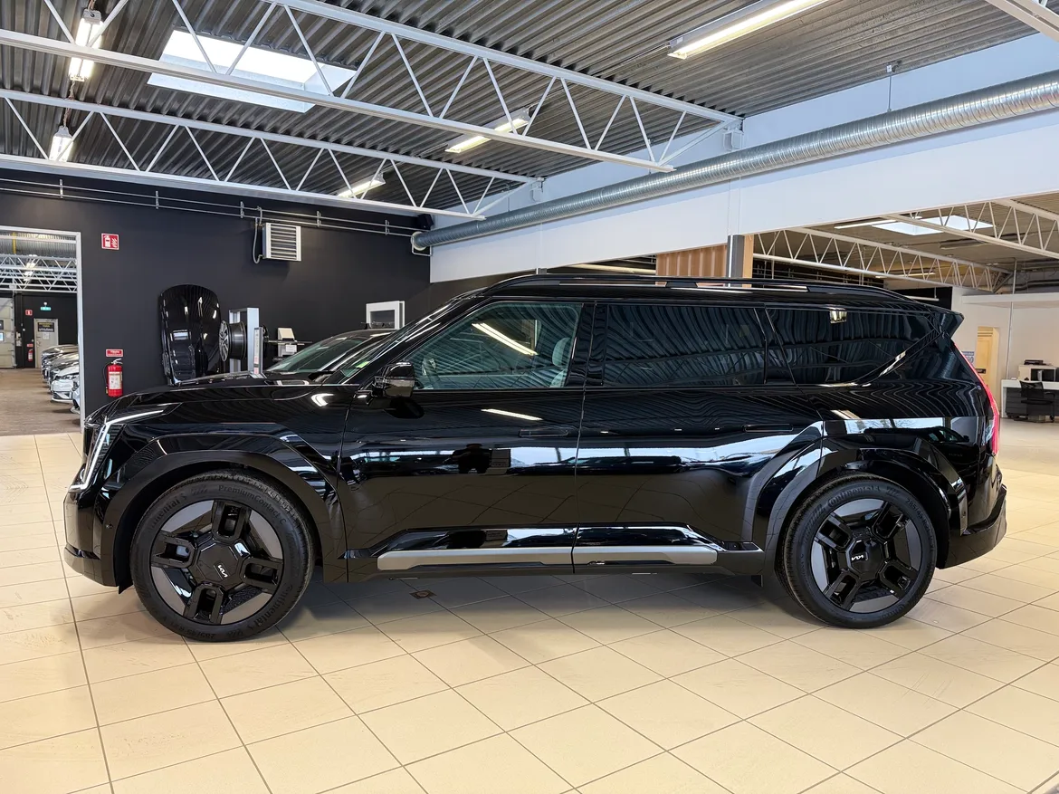 picture of a car
