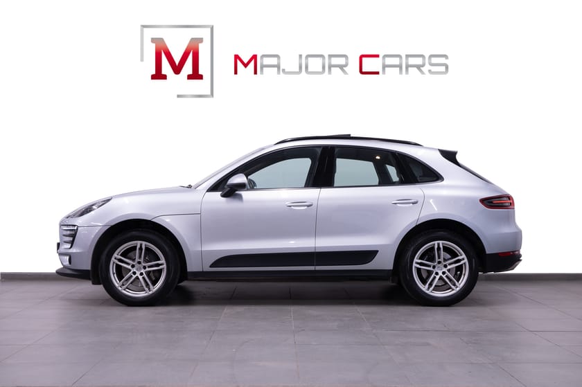 Bild 3 av Porsche Macan PDK Pano BOSE Carplay B-Kamera 252hk 1 Ägare