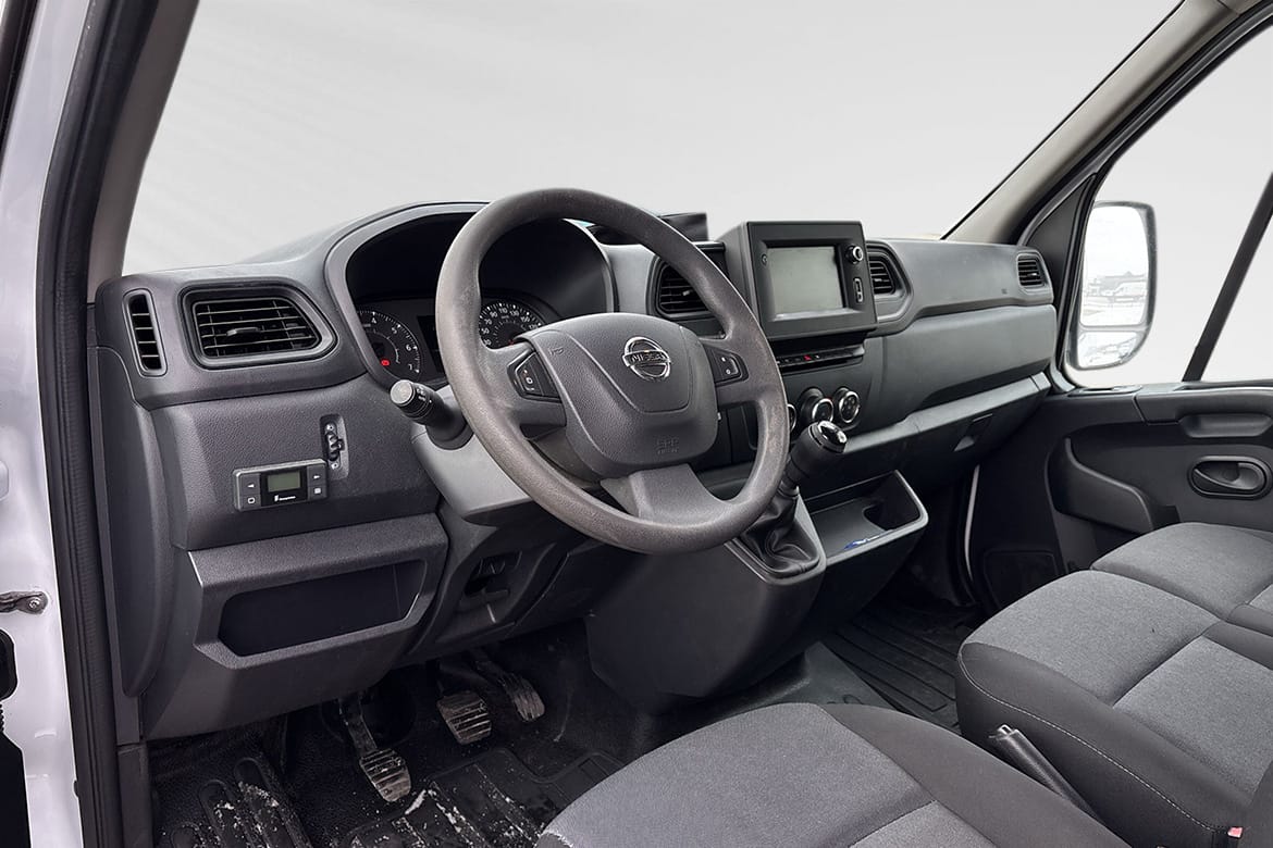 Nissan Interstar Skåpbil