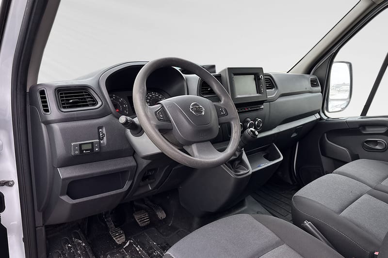 Nissan Interstar Skåpbil