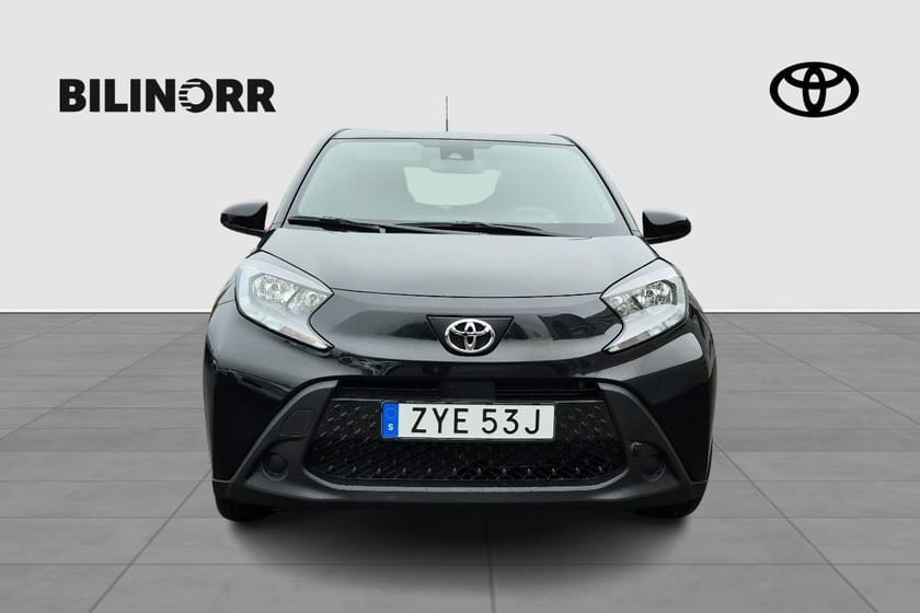 Bild 5 av Toyota Aygo X 1.0 Play | Vinterhjul | Motorvärmare |