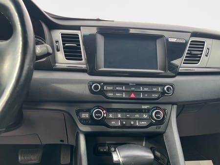 Kia Niro P-HEV Plug-in 141hk *Backkamera/Carplay/Android*