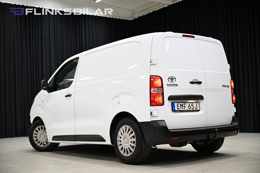 Bild 4 av Toyota Proace 1.5 D-4D 120HK Drag|Värmare|Backkamera|Lågmil|NyKamrem