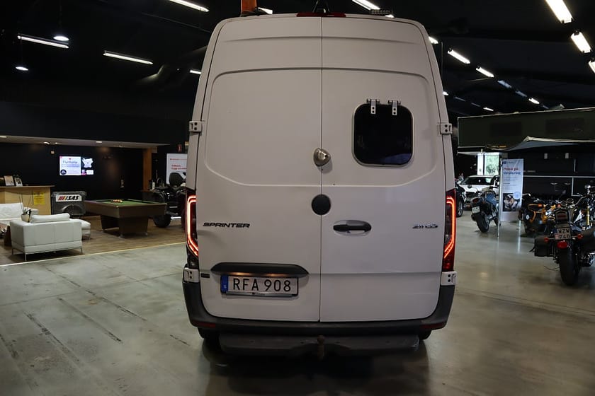 Bild 4 av Mercedes-Benz Sprinter 211 CDI FWD Panel Van Skåpbil 9G (114hk) MOMS