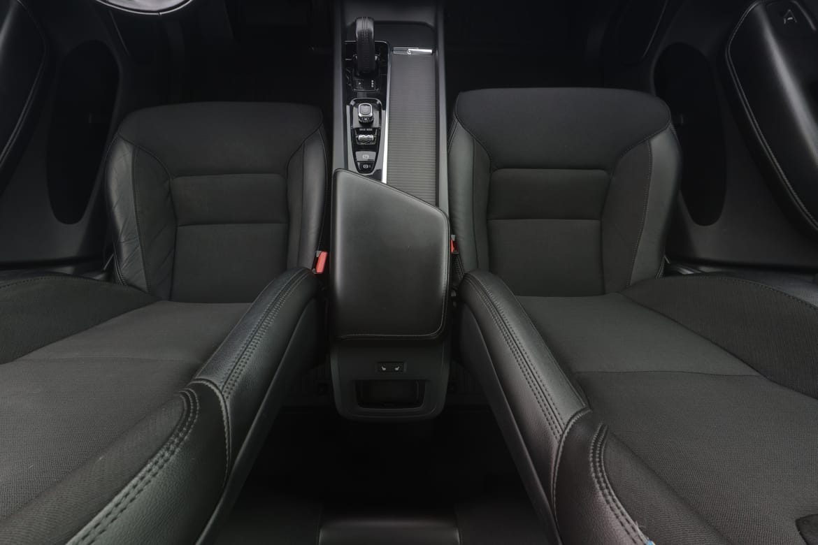 Volvo XC60 2020 - miniatyr 9