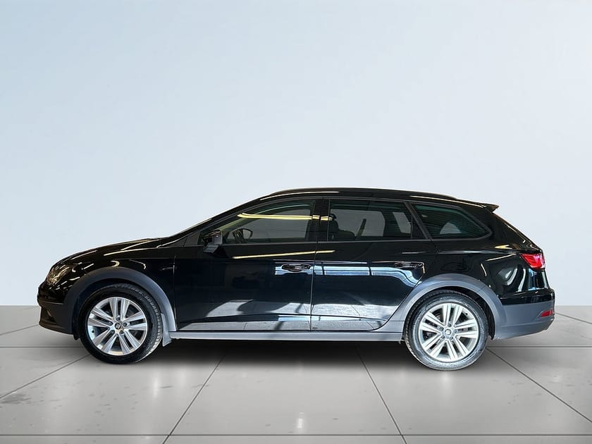 Bild 4 av SEAT Leon X-Perience 1.6 TDI Kamera/Drag/MoK-Värm/S&V/Låg Förbru.