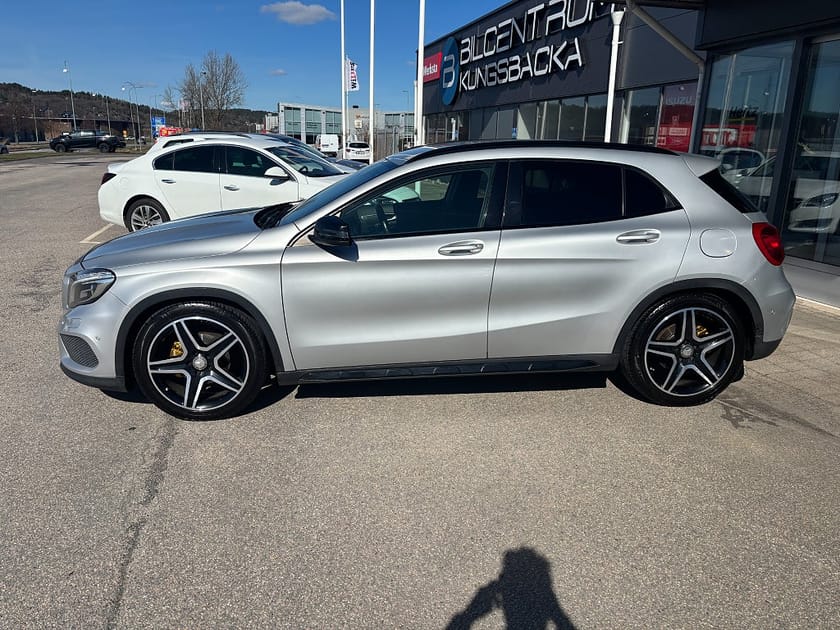 Bild 3 av Mercedes-Benz GLA 200 d 4MATIC 7G-DCT AMG Line Dragkrok