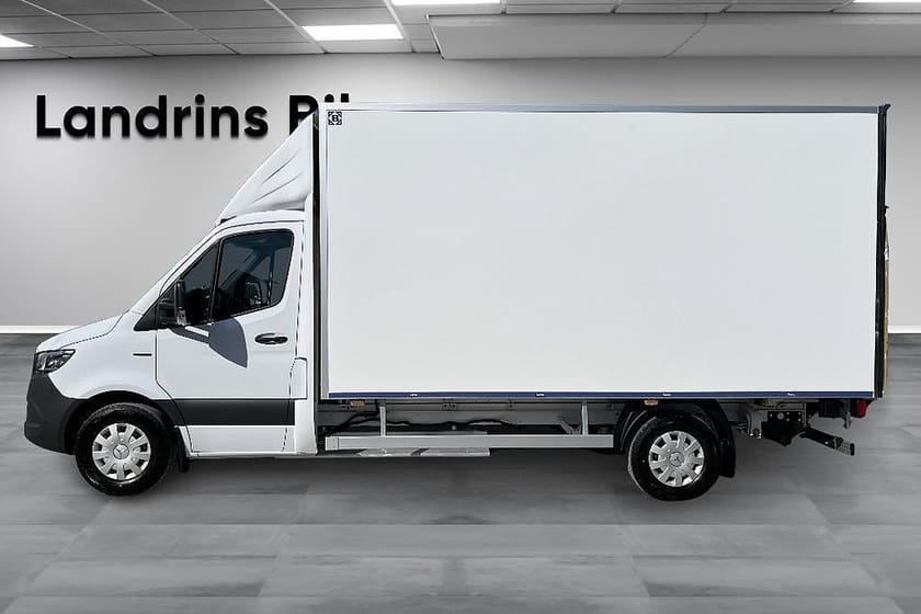 Bild 4 av Mercedes-Benz eSprinter 420 Chassi 81 kWh EH A3 PRO Volymskåp m. Lyft *OMG LEVERANS*