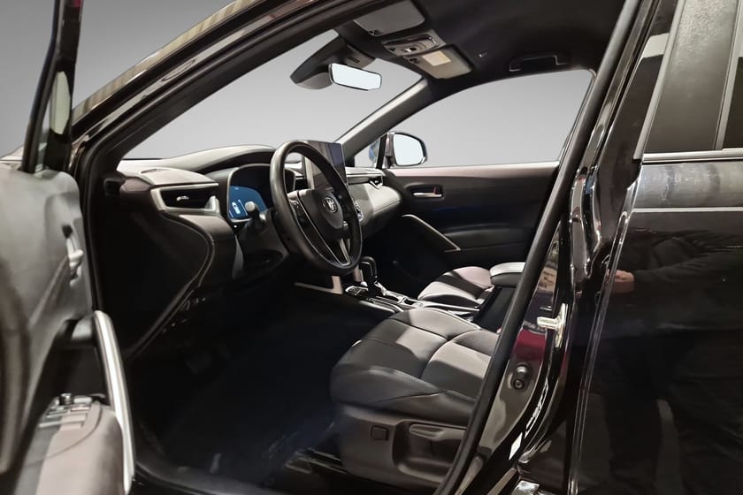 Bilde 5 av Toyota Corolla Cross Hybrid AWD-i Fin utstyrsgrad Executive!