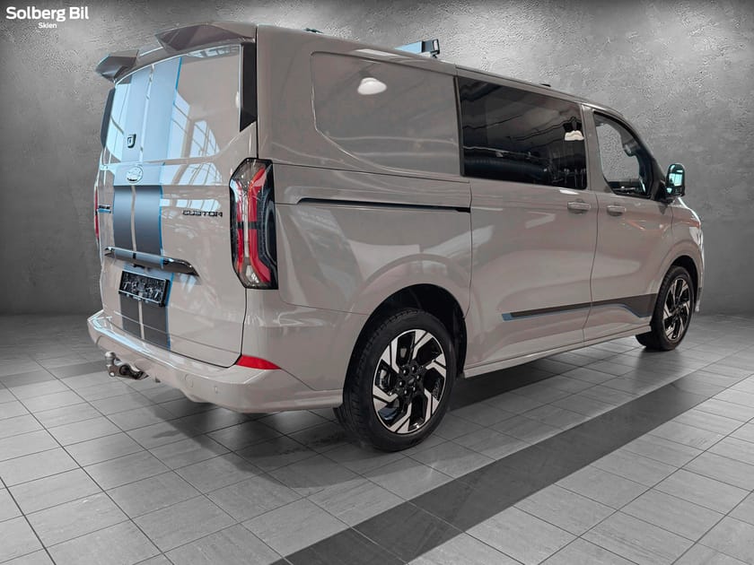 Bilde 4 av Ford E-Transit Custom 320 Sport, 286 hk, krok, matrix, Alt utstyr++