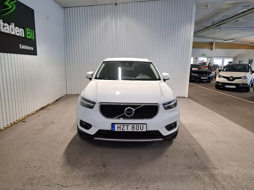 Bild 2 av Volvo XC40 B4 AWD Geartronic Momentum Advance SE Drag Navi Värmare