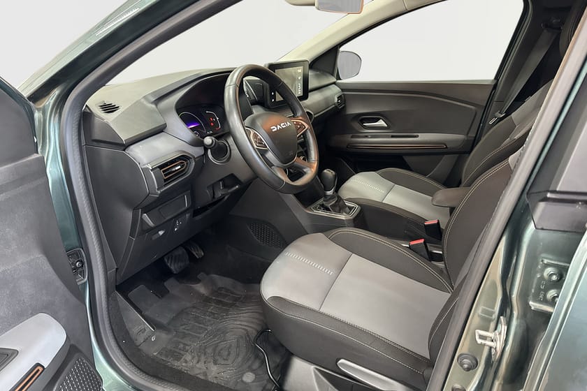 Bild 4 av Dacia Jogger 7-sätes HYBRID 140 Extreme 7 platser II
