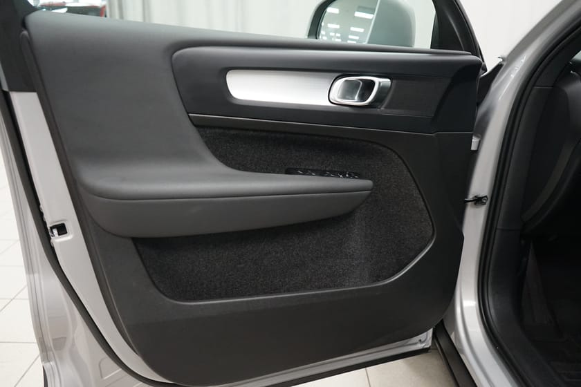 Bild 5 av Volvo XC40 B4 FWD Bensin Core SE II