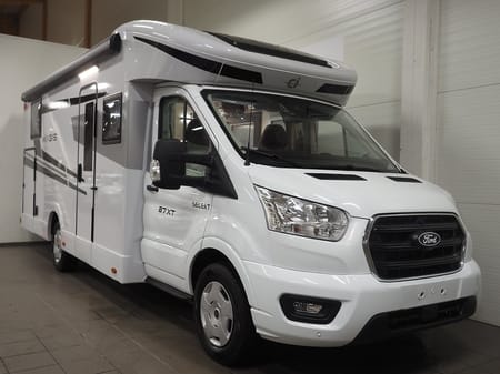 Caravans International Campervan Ford Ci Magis 87 XT DEMOUTFÖRSÄLJNING I Face to Face I AUT I Långbäddar