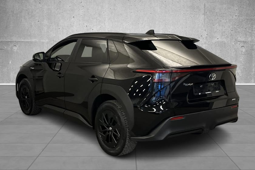 Bilde 3 av Toyota bZ4X Active Tech/4x4/komplett serviceh./WLTP 460 km/