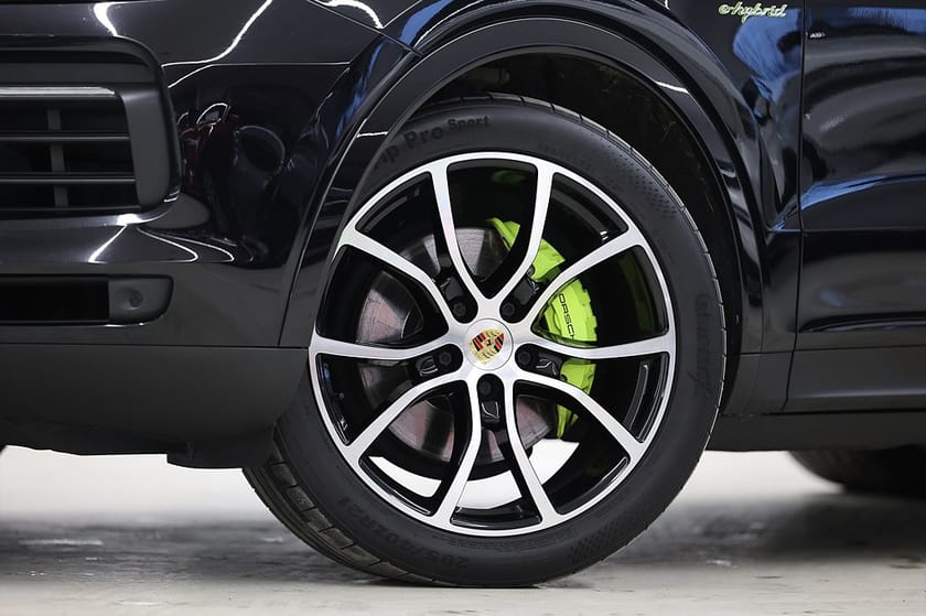 Bild 5 av Porsche Cayenne E-Hybrid 462hk Chrono Pano Bose Värmare Drag