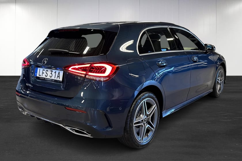 Bild 3 av Mercedes-Benz A 250 e | AMG | Navi | Backkamera | Åkkomfortpaket | Spegelpake