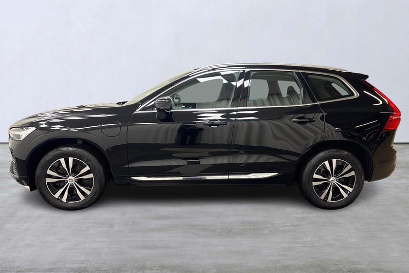 Bild 2 av Volvo XC60 Recharge T6 Core Edition (Drag, Kamera, Pano)