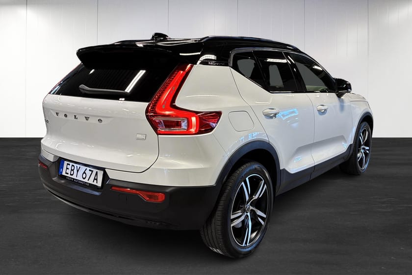 Bild 3 av Volvo XC40 Recharge T5 DCT | R-Design | Pano | 360 | Navi | H&K | Xenon |