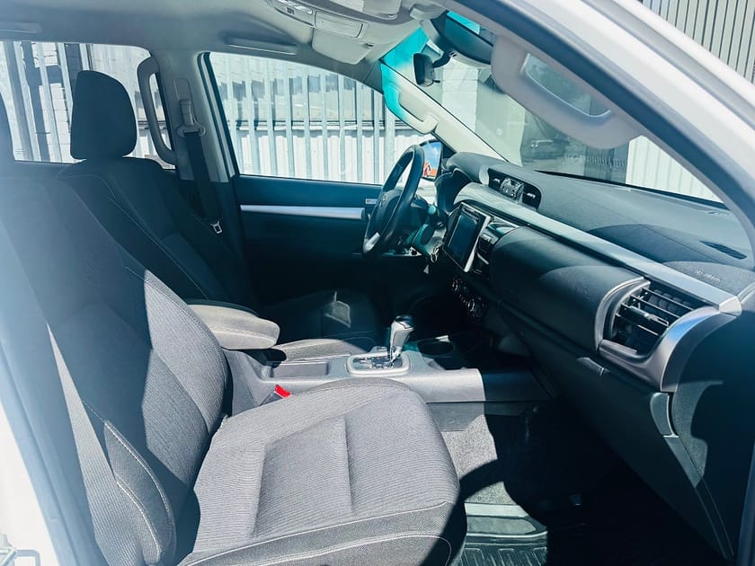 Bild 5 av Toyota Hilux Dubbelhytt 2.4 AWD 150HK AUTOMAT / MOUNTAIN TOP / MOMS