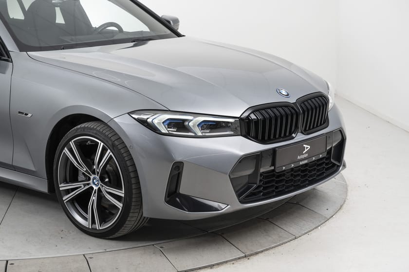 Bilde 3 av BMW 330e xDrive Touring eDrive M Sport (K) Krok H/K Kamera