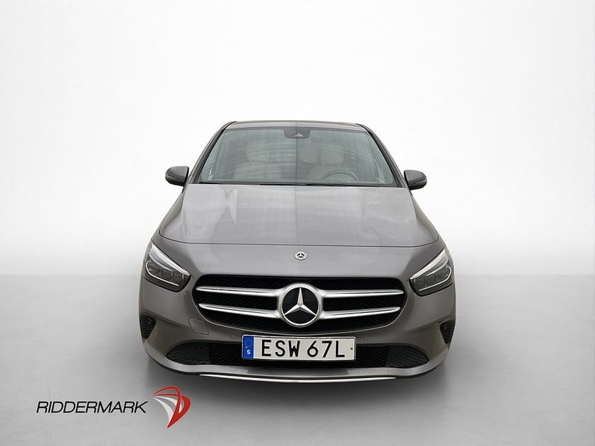 Bild 2 av Mercedes-Benz B 200 d Wide Läder Kamera Adapt-fart Navi Drag