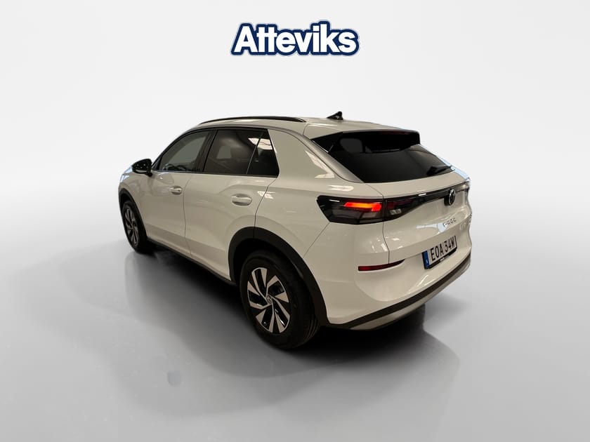 Bild 5 av Volkswagen T-Roc 1.5 eTSI 150hk *Keyless/Backkamera*