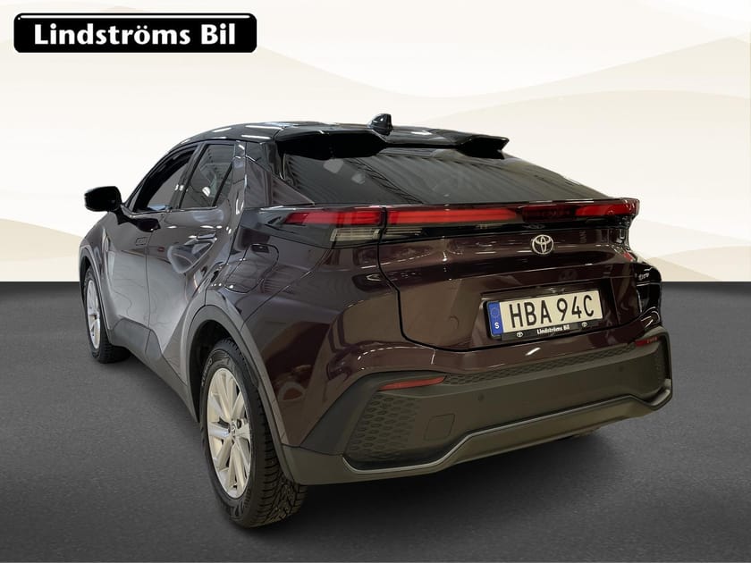 Bild 4 av Toyota C-HR Hybrid 1,8 STYLE TEKNIKPAKET BI-TONE VINTERHJUL