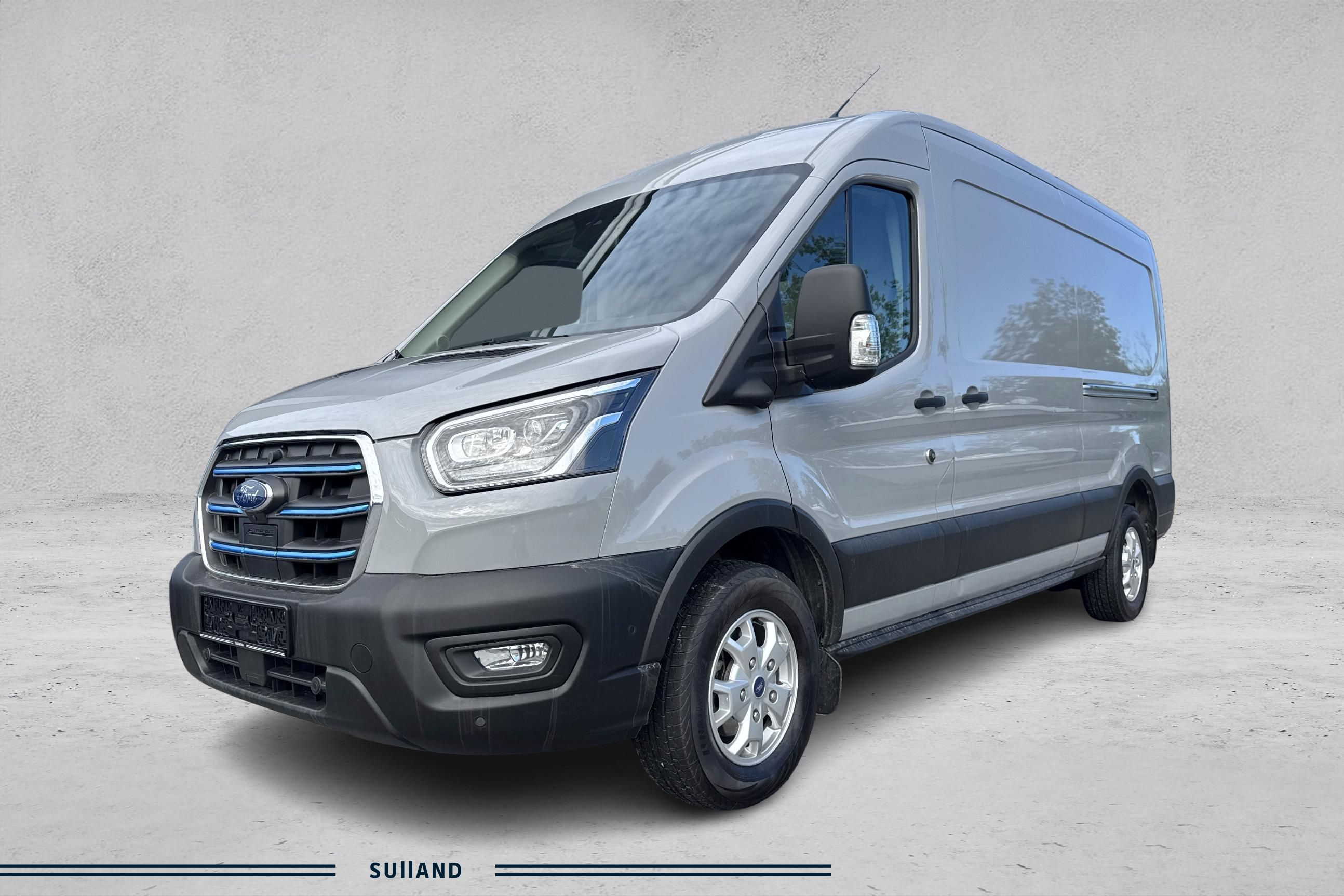 Ford E-Transit 350