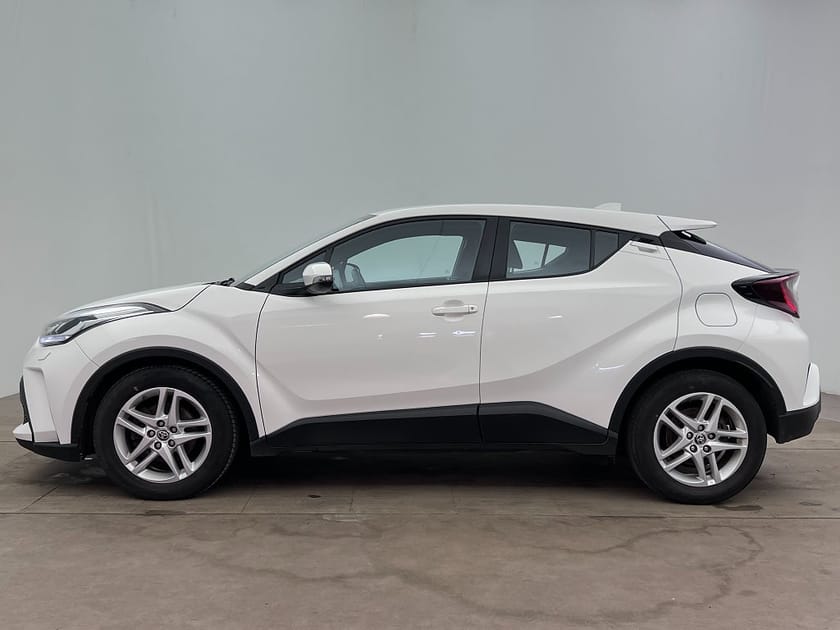 Bild 3 av Toyota C-HR Hybrid CVT Active 122hk Backkamera