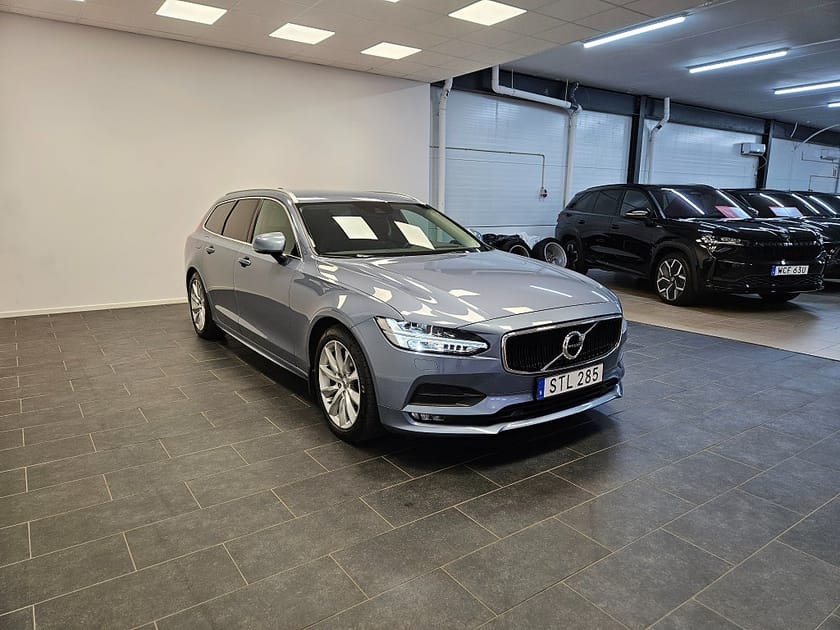 Bild 5 av Volvo V90 D4 190hk AWD 4x4 Momentum Backkamera Navi Drag
