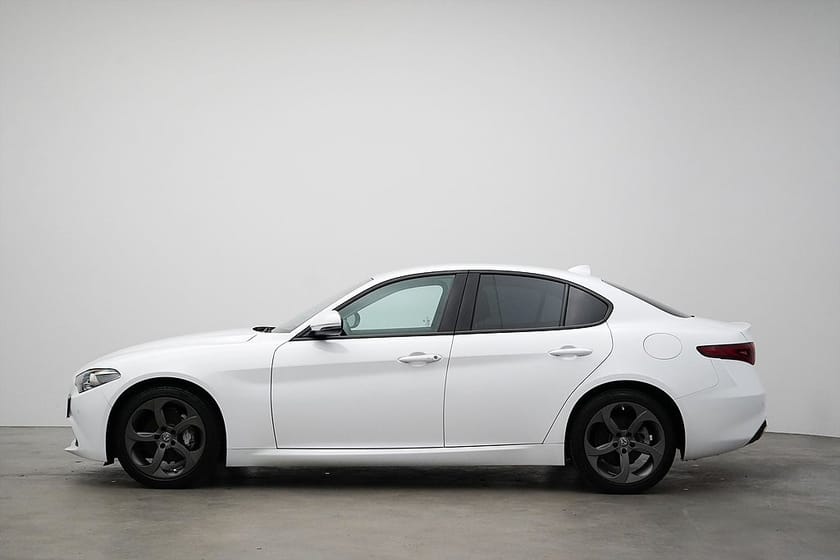 Bild 3 av Alfa Romeo Giulia 2.0 Turbo / 200hk / Super / Keyless