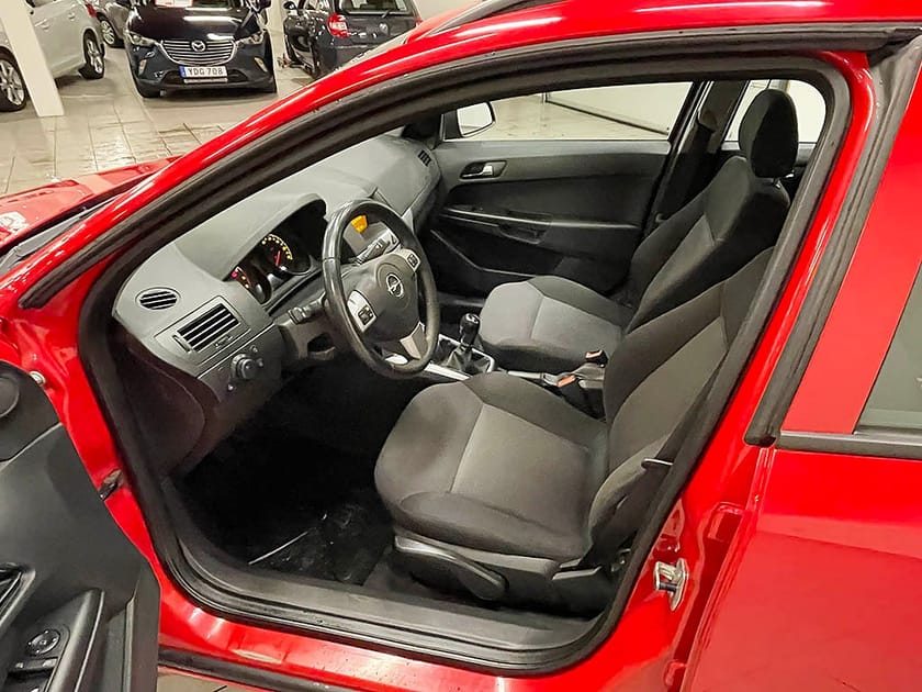 Bild 4 av Opel Astra Caravan 1.6 ECOTEC 115hk