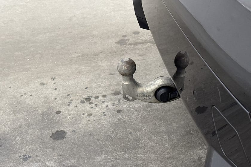 Bild 3 av BMW iX xDrive40 326hk Sport Sky H/K Head Up Drag 360° MOMS