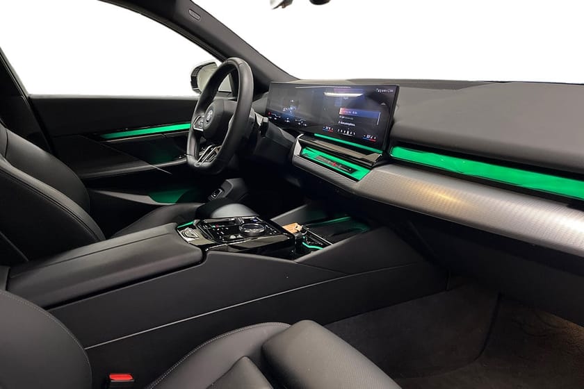 Bild 5 av BMW i5 xDrive40 Touring xDrive 40 M-Sport Pro Business | Drag | Head-Up