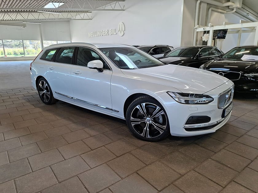Bild 1 av Volvo V90 Recharge T6 AWD 350 Geartronic Core Edition