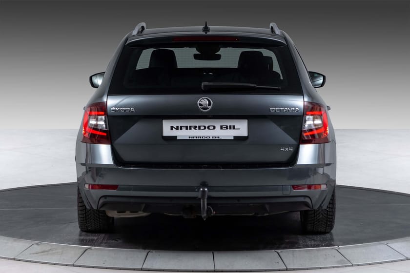 Bilde 5 av Škoda Octavia Stasjonsvogn – L&K, 4x4, Aut Gir, Krok