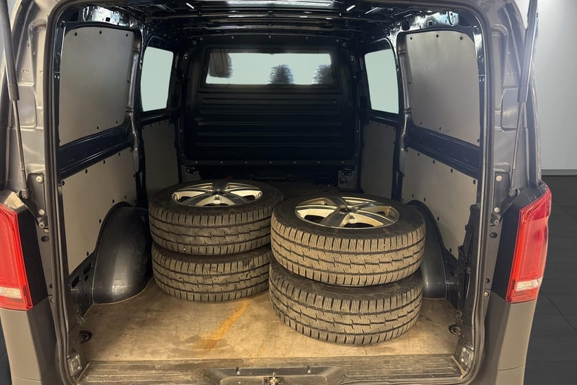 Bilde 5 av Mercedes-Benz Vito 114 CDI 4MATIC 2.8t V114 A2 / kamera / H.feste / Park varmer