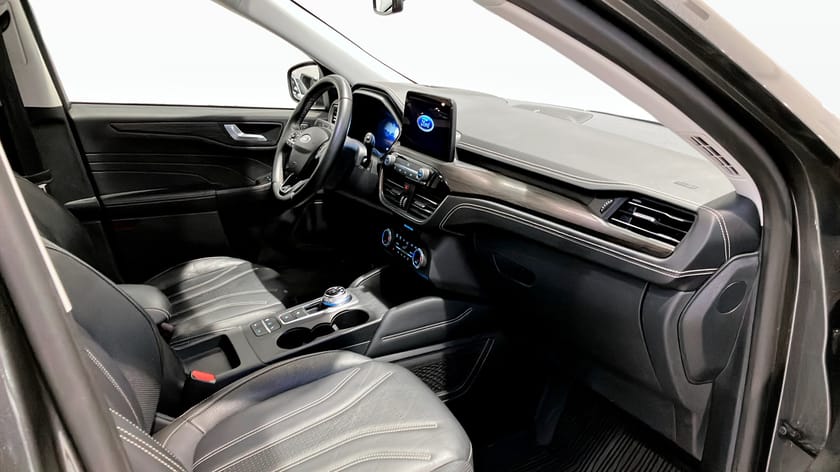 Bild 3 av Ford Kuga Plug-In Hybrid Vignale 2.5 FWD 225HK