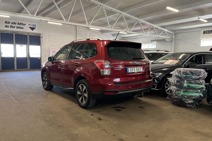 Bild 4 av Subaru Forester 2.0 150 HK AWD DRAG VÄRMARE B-KAMERA BLUETOOTH NYSERV