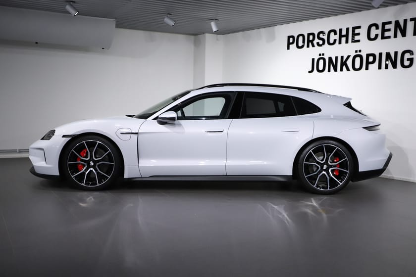Bild 2 av Porsche Taycan 4S Sport Turismo 598 hk