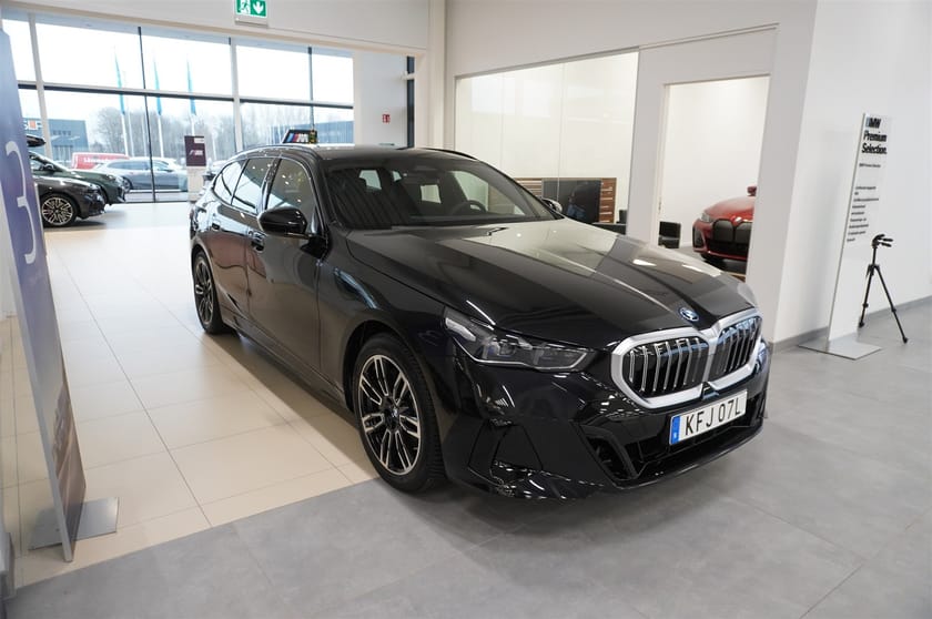 Bild 4 av BMW i5 xDrive40 Touring M Sport Active Ed Drag DA H K