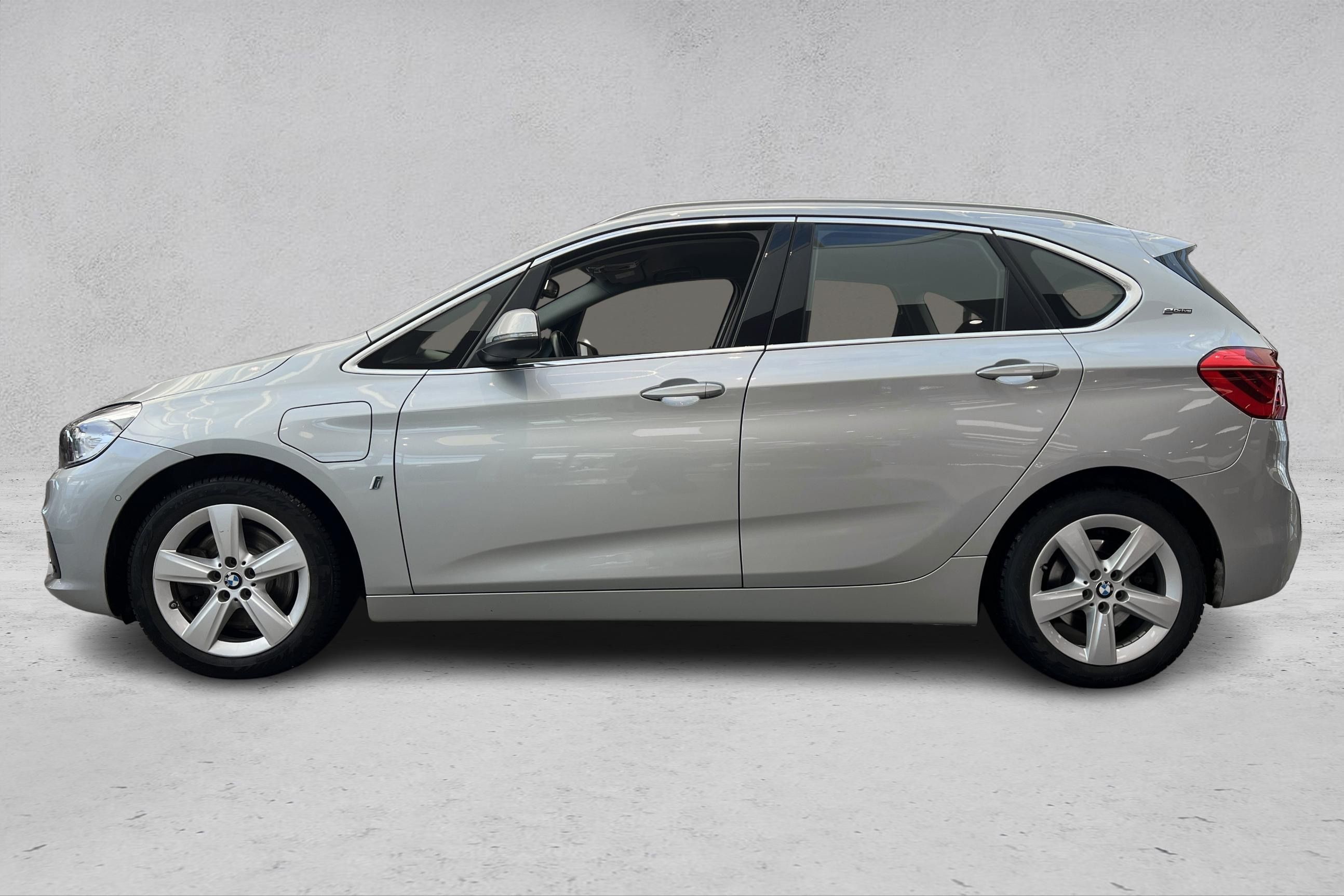 Thumnail bilde 1 av BMW 225xe Active Tourer